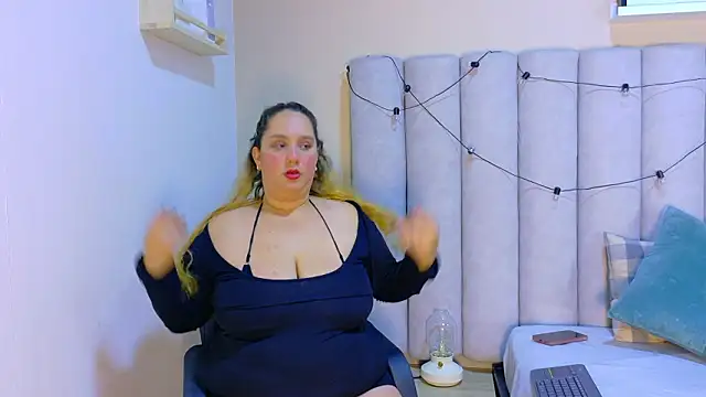 JenaCooper  online show from 17, 3, 2026