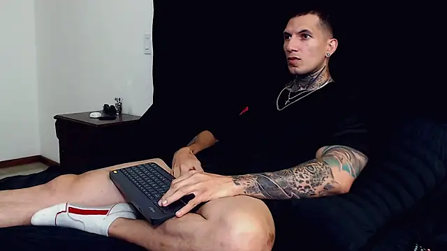 Snapshot of Shane_Clay chatting on 7, 10, 2025 Shane Clay online show from 7, 10, 2025