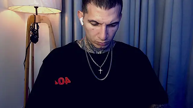 Snapshot of Shane_Clay chatting on 14, 10, 2025 Shane Clay online show from 14, 10, 2025