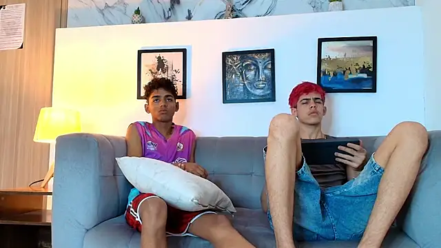 TWINKS FRIENDS online show from 16, 5, 2026