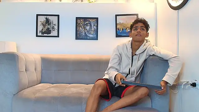TWINKS FRIENDS online show from 27, 5, 2026