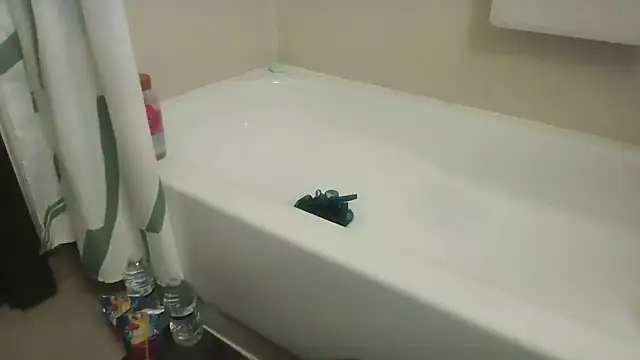 Snapshot of OasisChill33 chatting on 22, 10, 2025 OasisChill33 online show from 22, 10, 2025