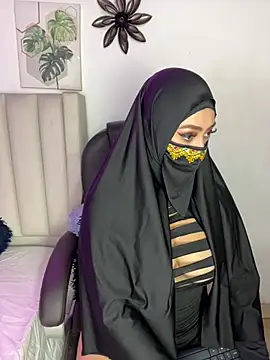 Aisha Malek online show from 16, 4, 2026