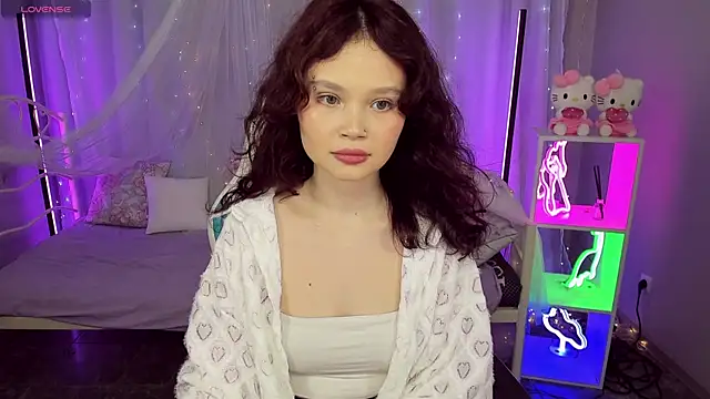EmilyChaves online show from 25, 5, 2026