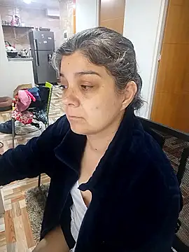 queemking online show from 10, 1, 2026