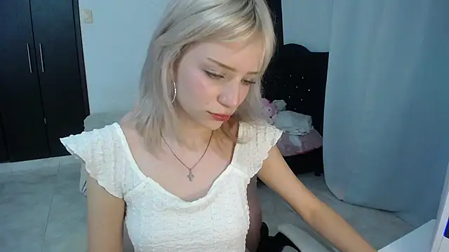 Elizabeth rose02 online show from 4, 2, 2026