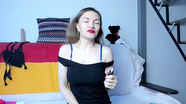 Katherine Twilight online show from 8, 12, 2024