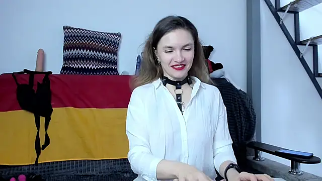 Katherine Twilight online show from 10, 1, 2025