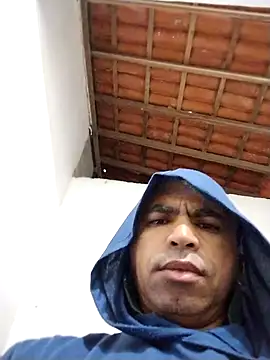 Carlosalbertobezerraamori online show from 11, 11, 2025