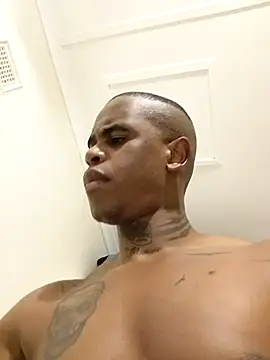 Snapshot of Bedroom_Gangster007 chatting on 11, 9, 2025 Bedroom Gangster007 online show from 11, 9, 2025