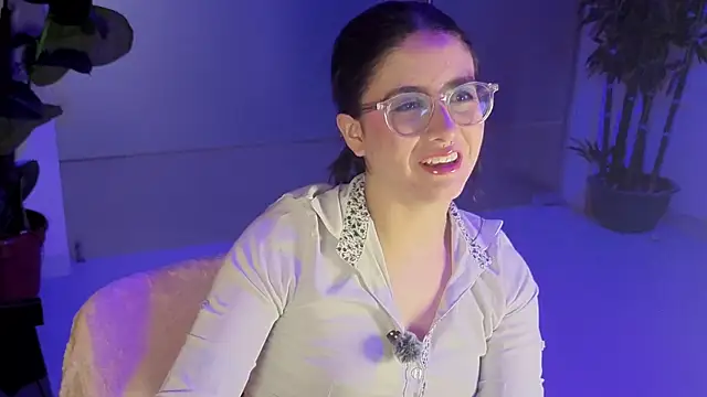 LiLLiAnderson online show from 10, 2, 2026