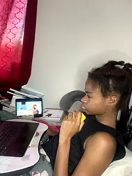 Snapshot of Soniala chatting on 29, 11, 2025 Soniala online show from 29, 11, 2025