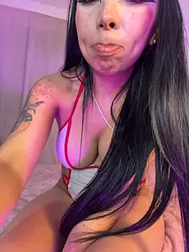 Snapshot of Im_tinaa_sr chatting on 21, 10, 2025 Im tinaa sr online show from 21, 10, 2025
