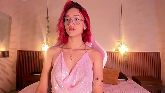 daphne courtis online show from 31, 5, 2026