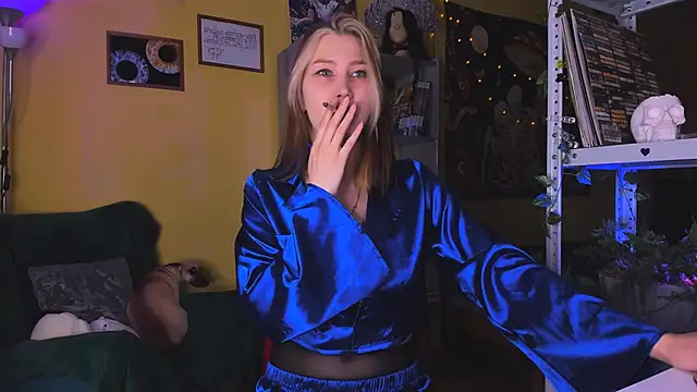 Snapshot of Nicole_matt chatting on 6, 11, 2025 Nicole matt online show from 6, 11, 2025