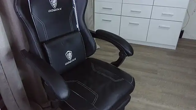 Milo9210 online show from 11, 9, 2025