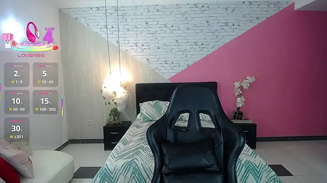 sophia brunette  online show from 27, 9, 2025