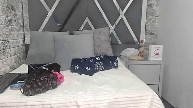 YanetRose online show from 14, 11, 2025