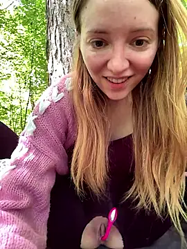 Snapshot of FayeFlame chatting on 27, 5, 2026 FayeFlame online show from 27, 5, 2026