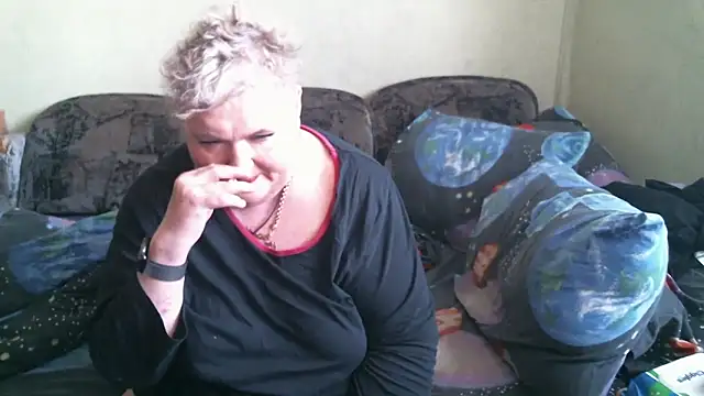 Snapshot of Lana555 chatting on 17, 4, 2026 Lana555 online show from 17, 4, 2026