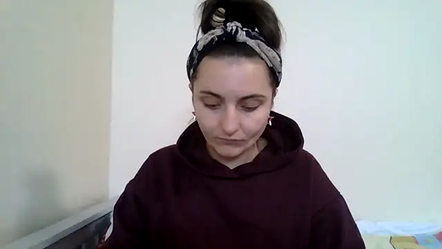 Snapshot of DInaraXRose chatting on 13, 10, 2025 DInaraXRose online show from 13, 10, 2025