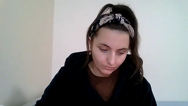 Snapshot of DInaraXRose chatting on 16, 10, 2025 DInaraXRose online show from 16, 10, 2025