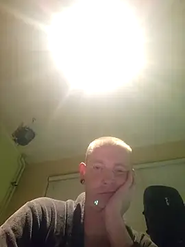 Snapshot of piercingpik chatting on 15, 6, 2026 piercingpik online show from 15, 6, 2026