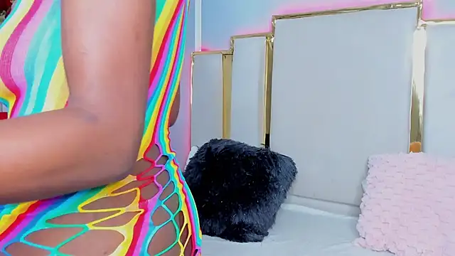 Aurora-Queen online show from 7, 10, 2025