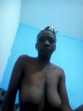 Aurora-Queen online show from 24, 10, 2025