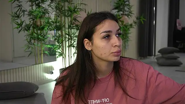 EmmaBlanco online show from 5, 3, 2026