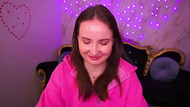 SofieBloom online show from 6, 3, 2026