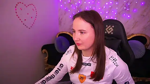 SofieBloom online show from 11, 3, 2026