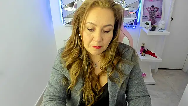 camixxx m online show from 4, 12, 2025