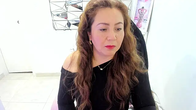 camixxx m online show from 14, 4, 2026