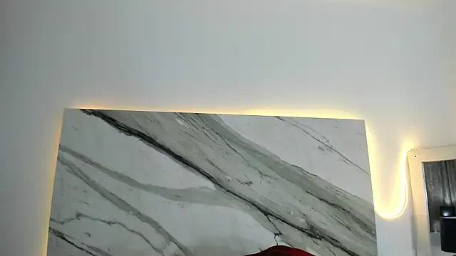 thamiina  online show from 28, 9, 2025