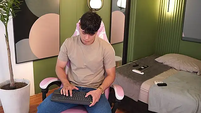 Ethan occonor online show from 24, 9, 2025