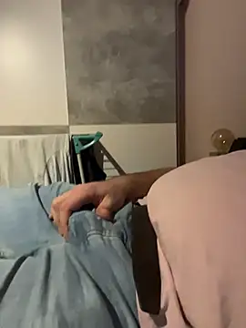 Snapshot of Lars2306 chatting on 1, 12, 2025 Lars2306 online show from 1, 12, 2025