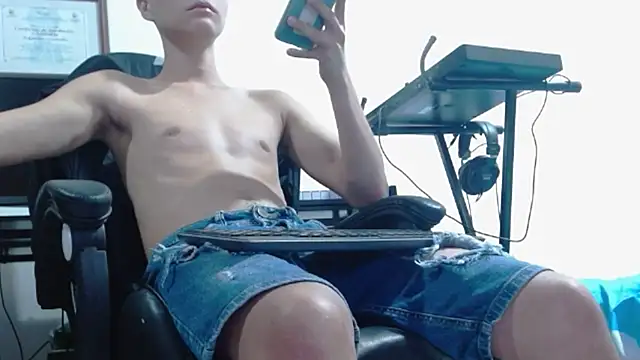 Twinkcock22 online show from 20, 3, 2026