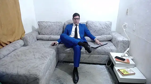 Victor Maitland online show from 7, 3, 2026