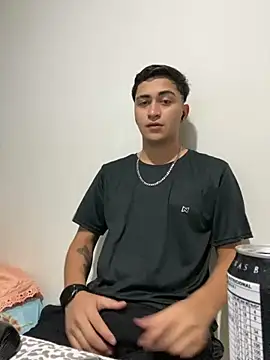 Tavinho067 online show from 12, 11, 2025