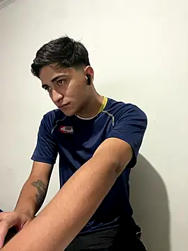 Tavinho067 online show from 14, 12, 2025