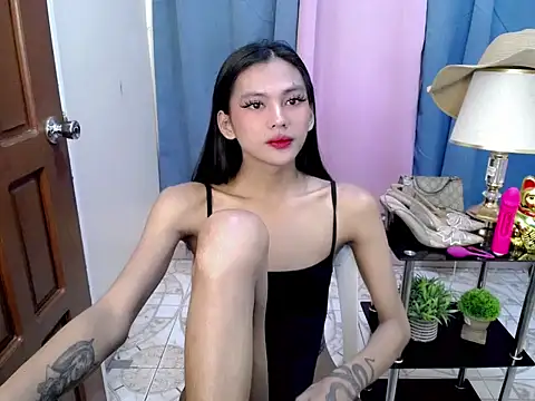 Ur latinahotpaprika online show from 29, 4, 2026