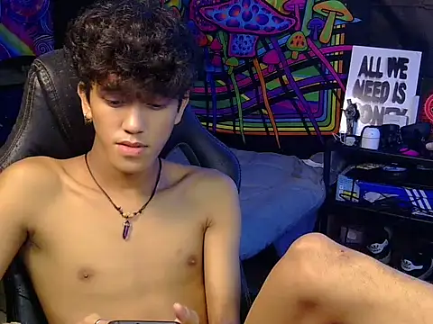 Snapshot of kenbigcockxx chatting on 23, 6, 2026 kenbigcockxx online show from 23, 6, 2026