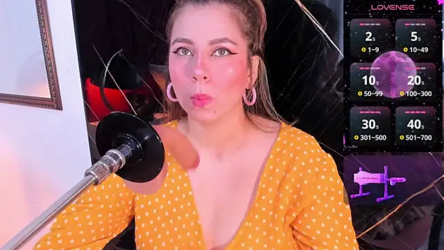 abby blond  online show from 27, 11, 2025