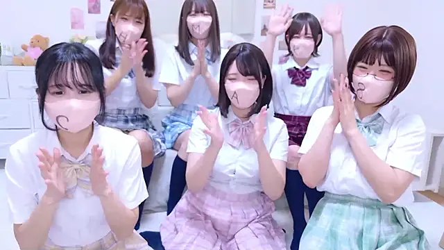 Snapshot of Anzu_xx chatting on 23, 9, 2025 Anzu xx online show from 23, 9, 2025