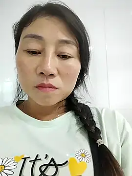 Snapshot of babychill09 chatting on 15, 10, 2025 babychill09 online show from 15, 10, 2025