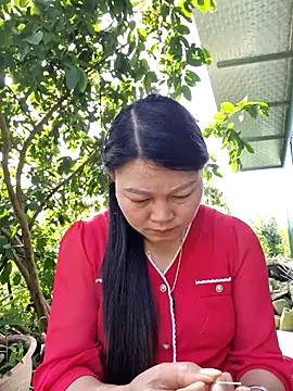 yoowwmr online show from 30, 10, 2025