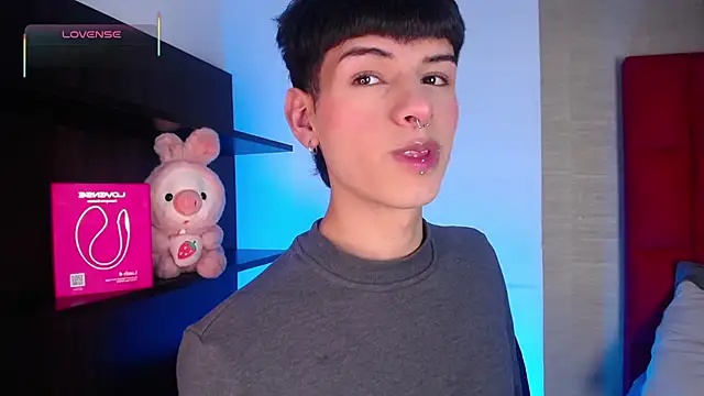 Ezra Storm online show from 7, 1, 2026