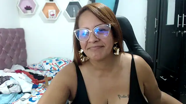 cristydirtyhot online show from 16, 12, 2025