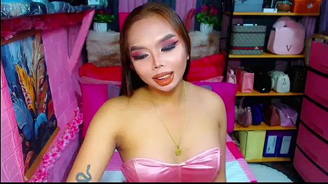 MoniqueCeleste online show from 8, 10, 2025